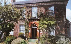 Holly Lodge B&B,  York